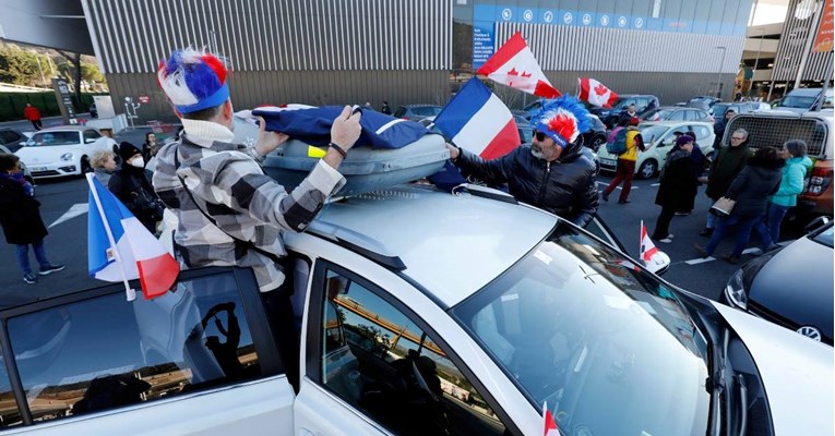 Pariz ne želi postati Ottawa: Zabranjen francuski "Konvoj slobode"