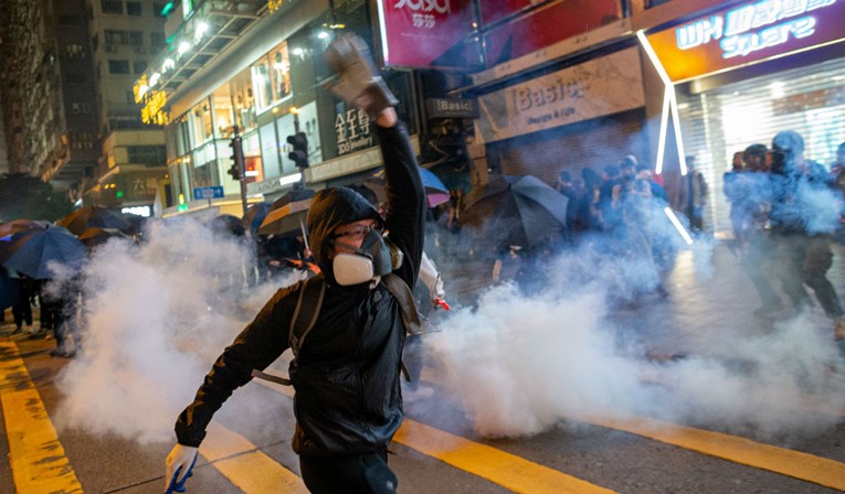 Nastavljeni prosvjedi u Hong Kongu: "Nije bitno što je Božić"