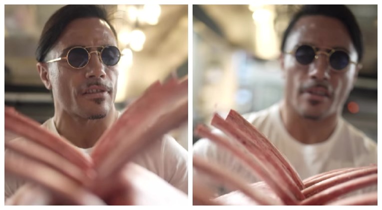 Salt Bae objavio video u kojem se igra mesom. Ljudi pišu da im je snimka odvratna