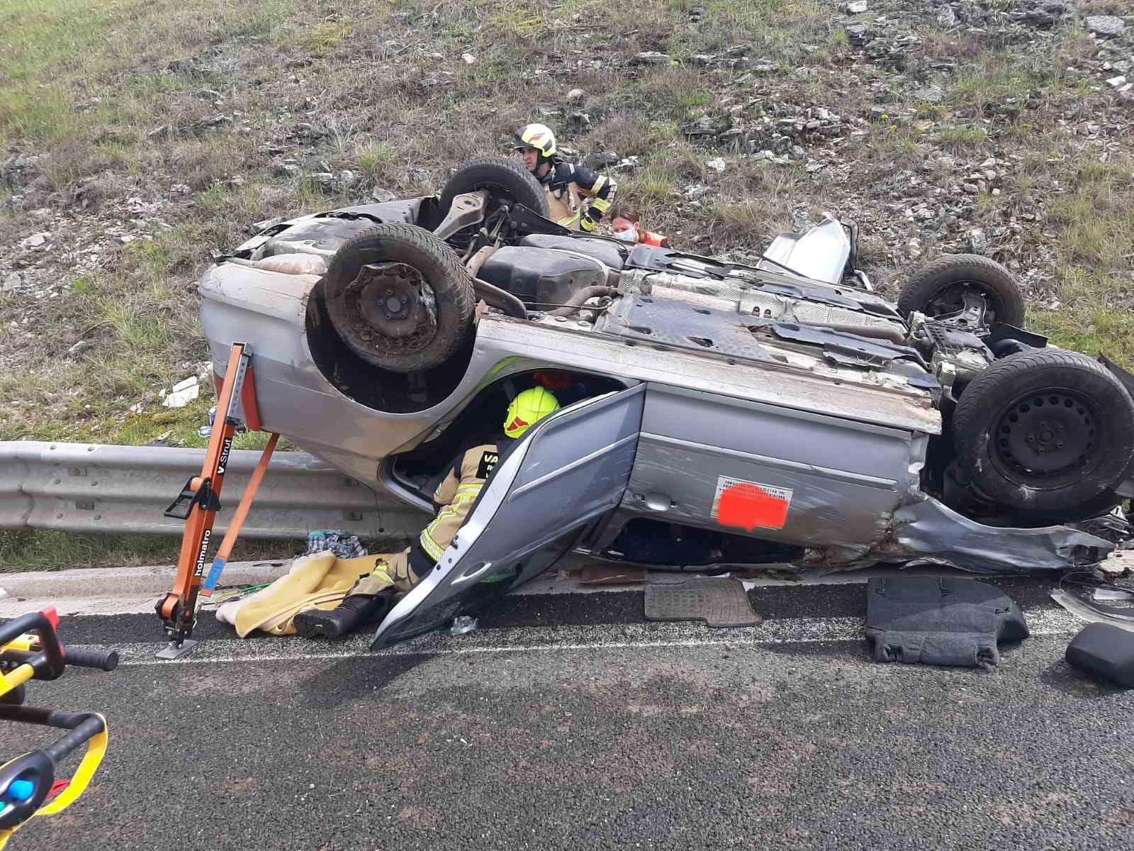 FOTO Rovinjski vatrogasci iz prevrnutog auta izvlačili vozača