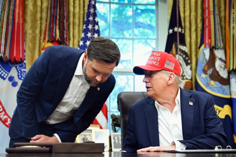 Trump bira između Vancea i Rubija. Privatno je podržao svog potpredsjednika