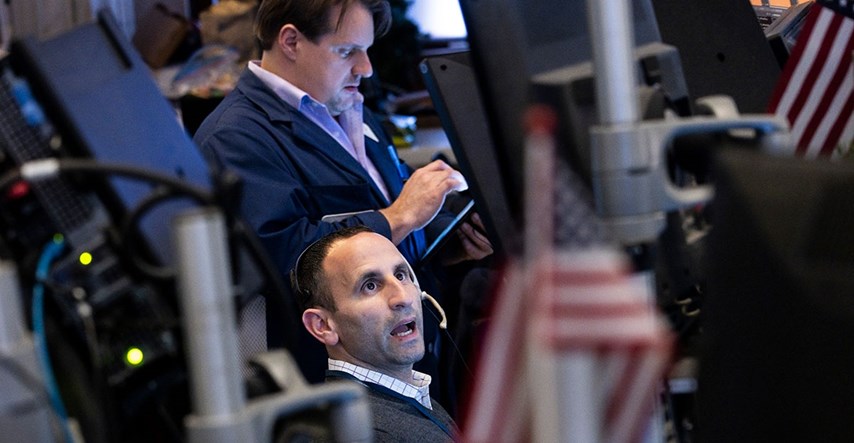 Wall Street blago porastao