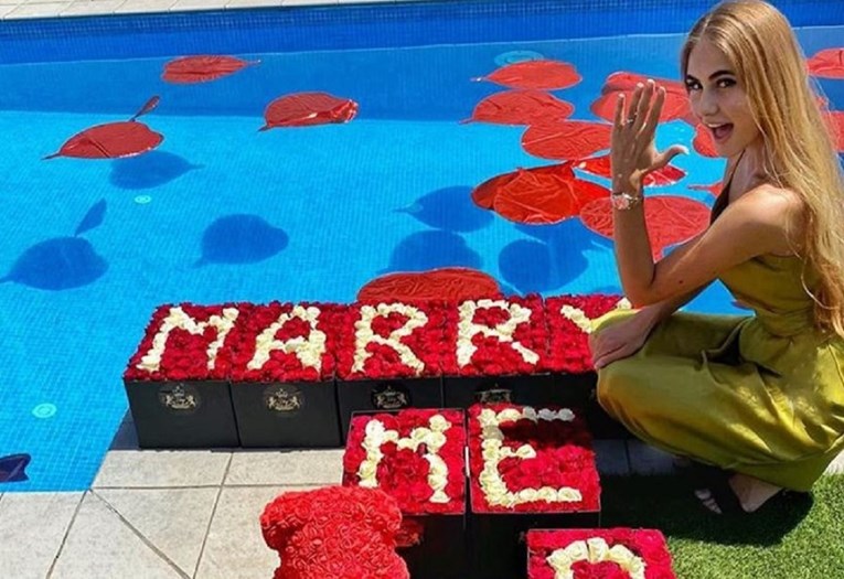 23-godišnja bivša Dinamova zvijezda zaprosila curu: Rekla je da