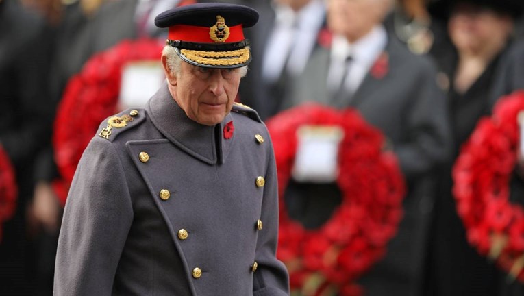 Kralj Charles prvi put kao britanski monarh sudjelovao u obilježavanju Dana sjećanja