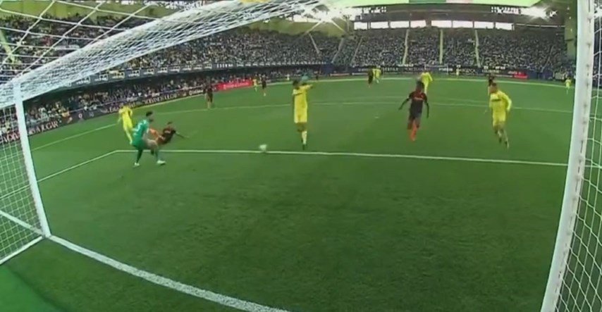 VIDEO Nevjerojatan promašaj iz La Lige. Napadač se uhvatio za glavu i pao na koljena