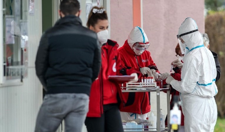 Stožer: 944 nova slučaja, testirano 9005 ljudi, umrlo 14