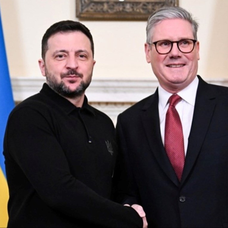 Starmer: Svi osim Putina žele mir