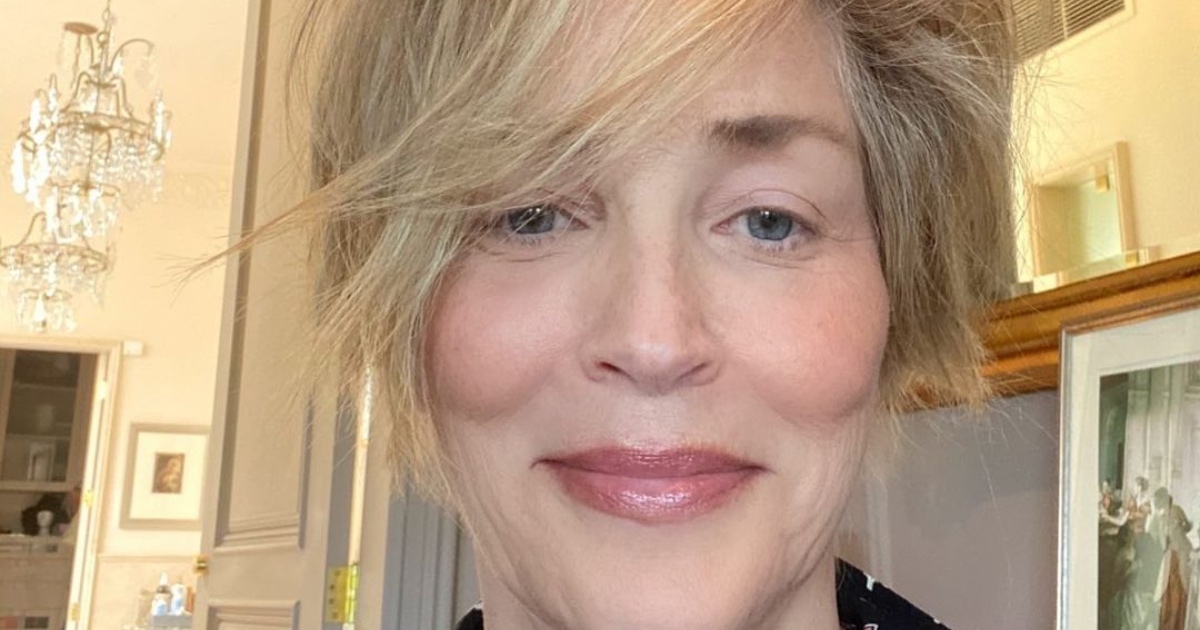 Sharon Stone pokazala fantastičnu liniju u 64. godini