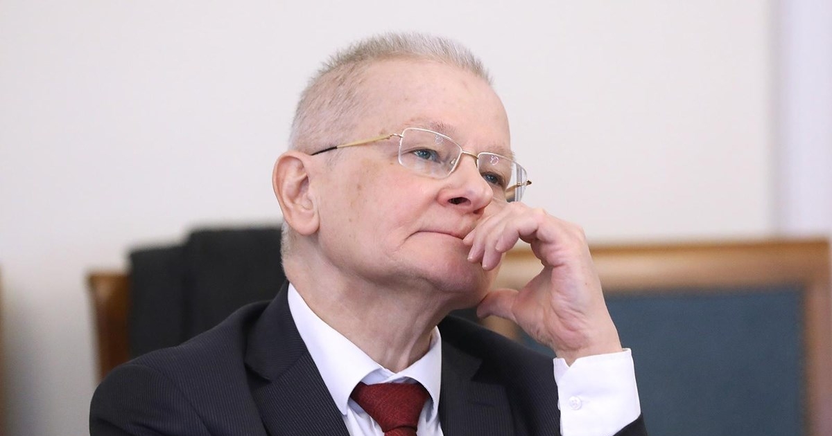 Preminuo Radovan Dobronić