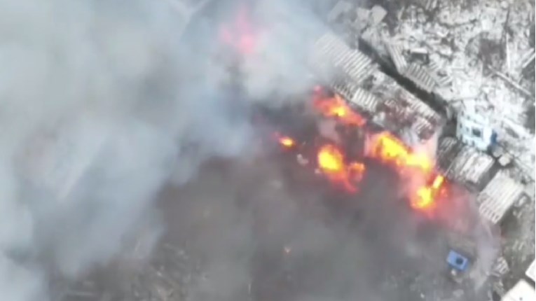 Ukrajinci objavili snimku napada na rusko skladište oružja u Bahmutu