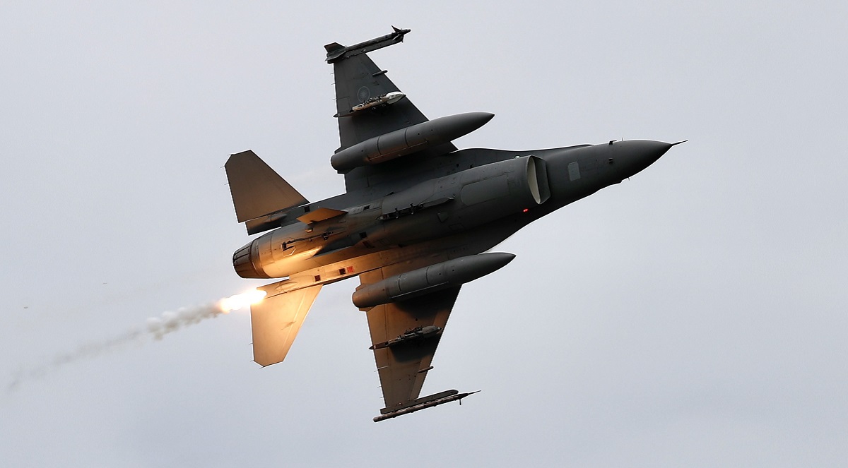 Tajvan stavio borbene avione u stanje pripravnosti dok Kina izvodi manevre