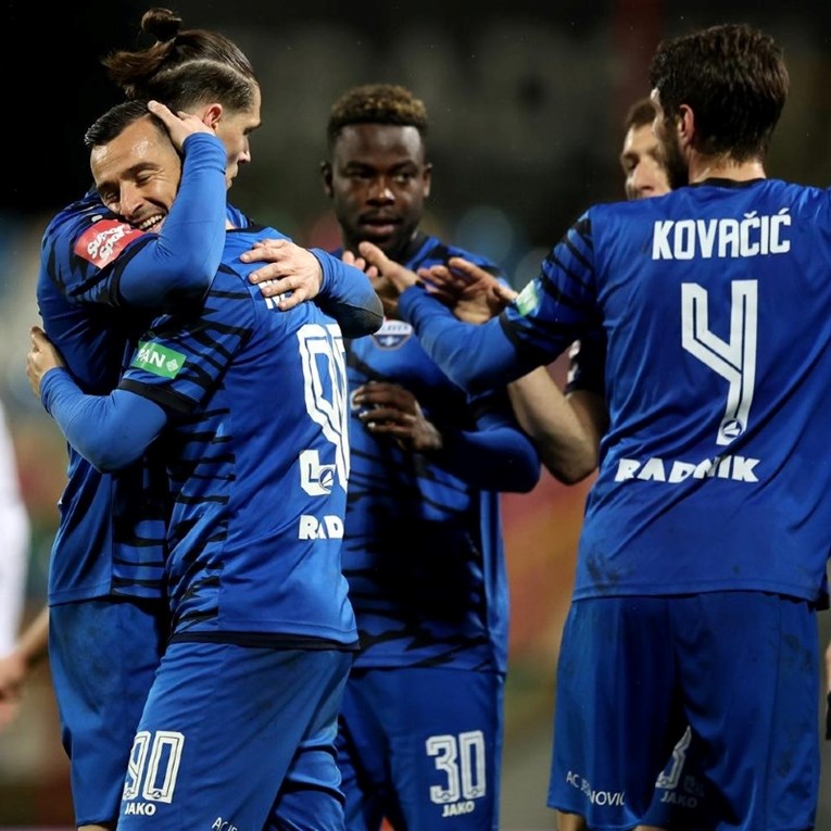 Slaven pobijedio Šibenik i približio se Dinamu