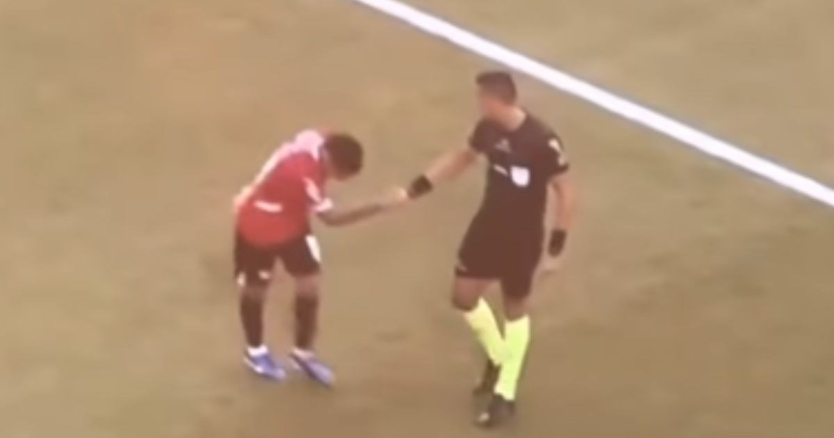 VIDEO Igrač koji je robijao zbog ubojstva izveo majstoriju. Sudac mu pružio ruku