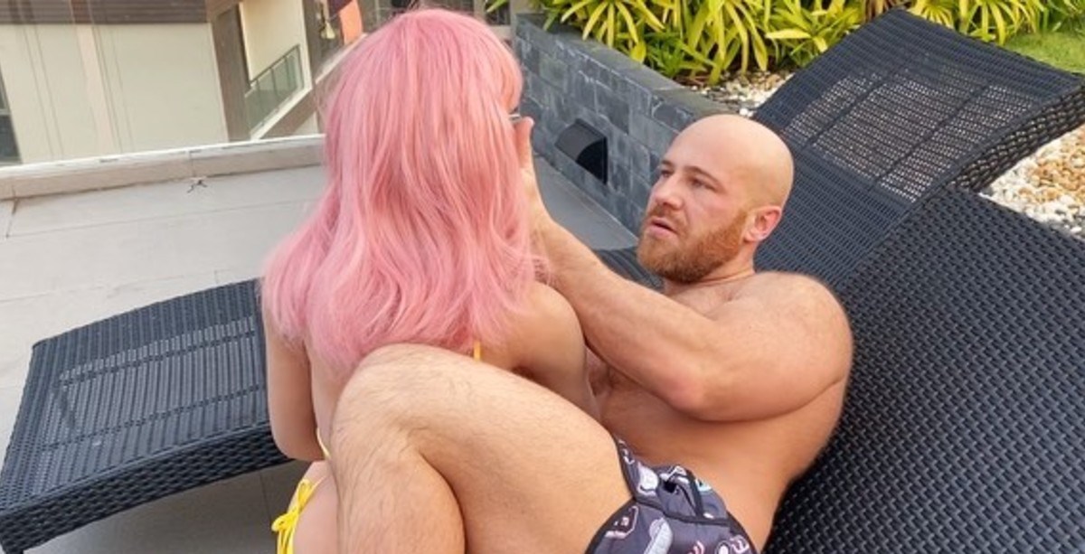 Tip koji je oženio 18+ lutku pronašao novu strast, ljudi ga pitaju: "Varaš je?"