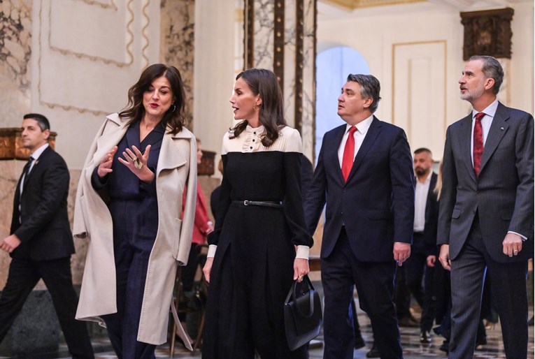 Kraljica Letizia oduševila elegantnom kombinacijom na forumu u Zagrebu