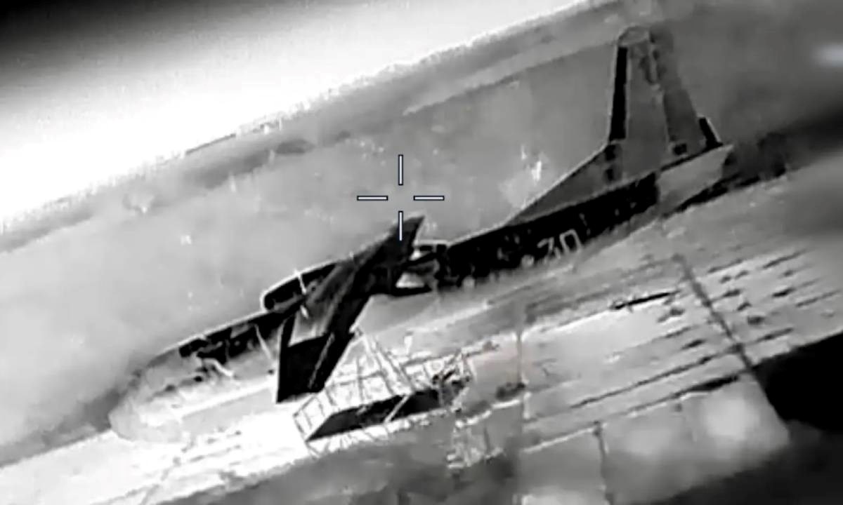 "Kako lijepo gore": Pogledajte kako su Ukrajinci uništili ruske avione na Krimu