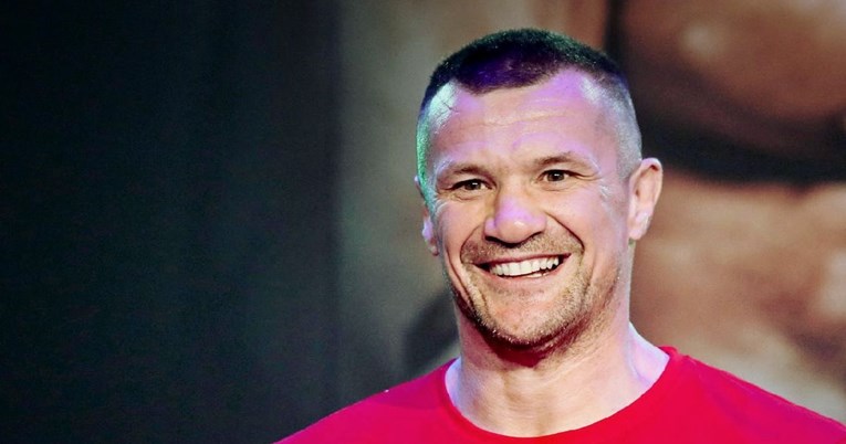 Cro Cop: Modrić je čuvao ovce i igrao bosansku ligu koja je masakr. Zato je uspio