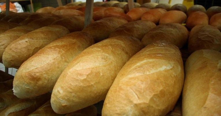 Vlada Srbije ograničila cijenu kruha