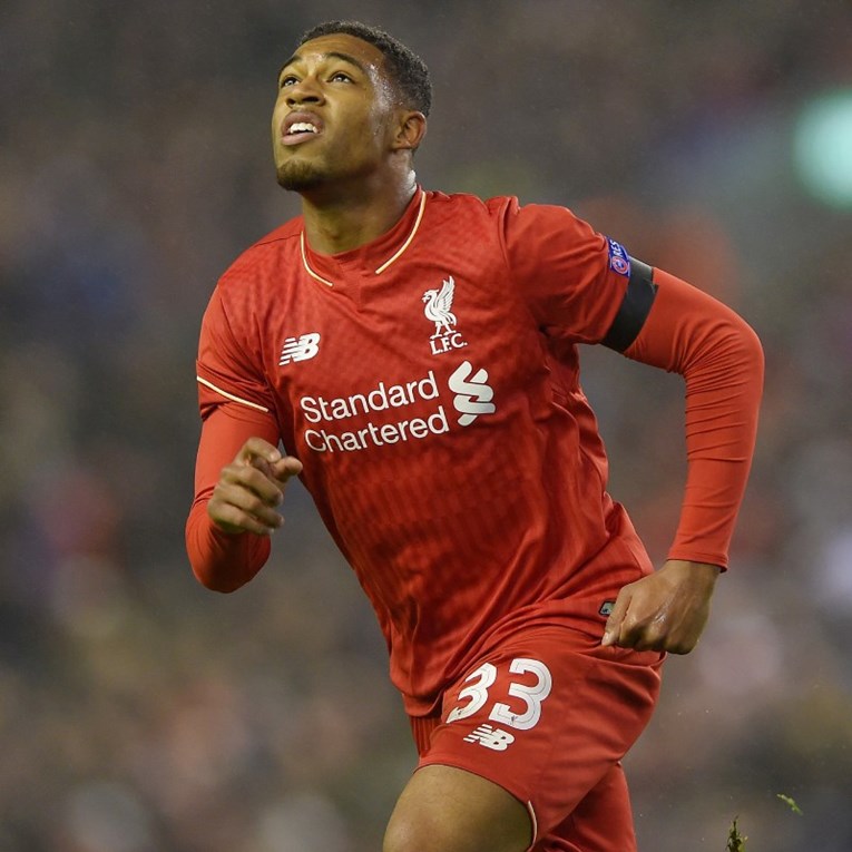 Bio je jedan od najvećih engleskih talenata. S 29 godina igra s amaterima