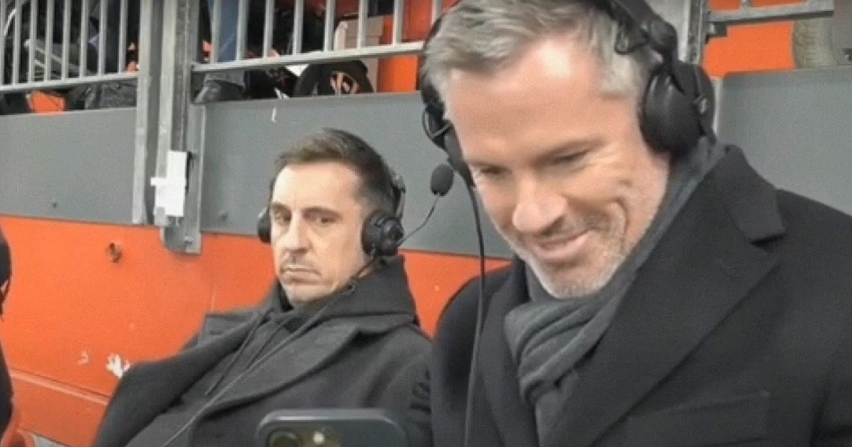Oduševljeni Carragher radio selfie s očajnim Nevilleom dok je Liverpool gazio United