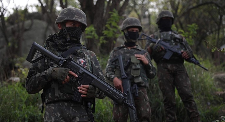 Brazil šalje vojsku na granicu s Venezuelom. Raste strah od novog rata