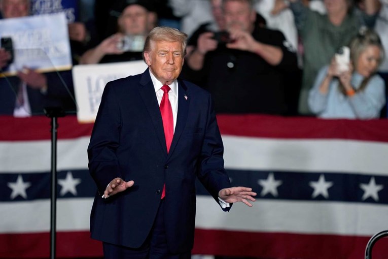 Dan nakon prijetnje carinama Trump poručio: "Nešto ćemo riješiti s Južnom Korejom"