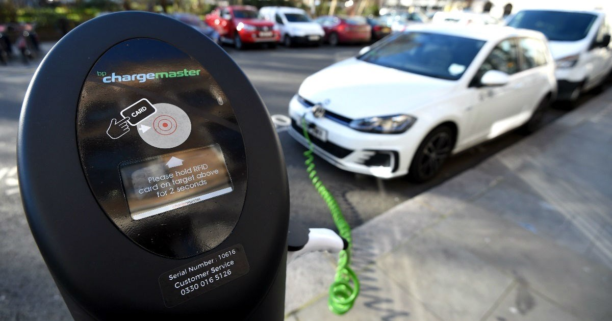 Svi rizici kupovine rabljenog električnog automobila