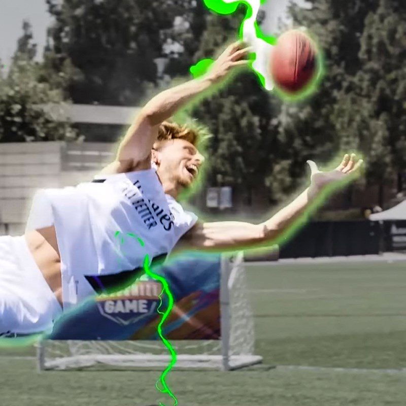 Luka Modrić u izazovu s NFL igračima. Pogledajte kako je to završilo