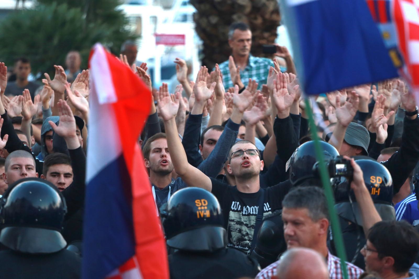 FOTO Odluka Grada Splita: Riva se sutra daje na korištenje Torcidi