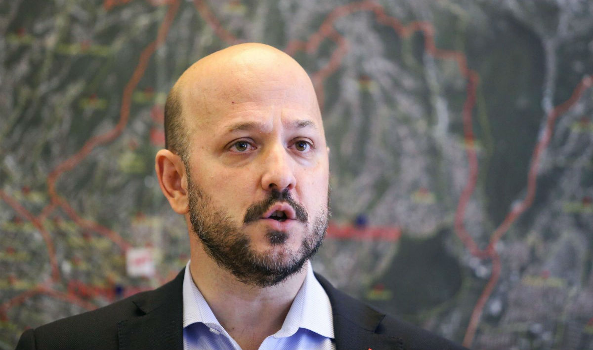 Maras: Predsjednica u SAD-u malo pjeva, malo se boksa s Miočićem