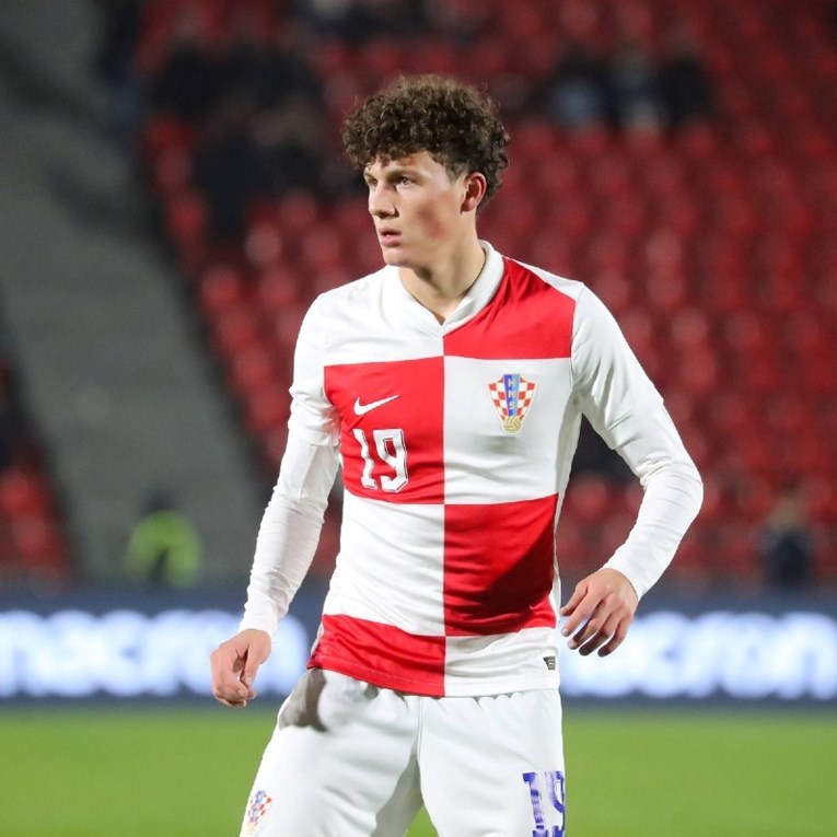 Hrvatska U-21 reprezentacija gubila do 94. minute pa pobijedila u Dohi