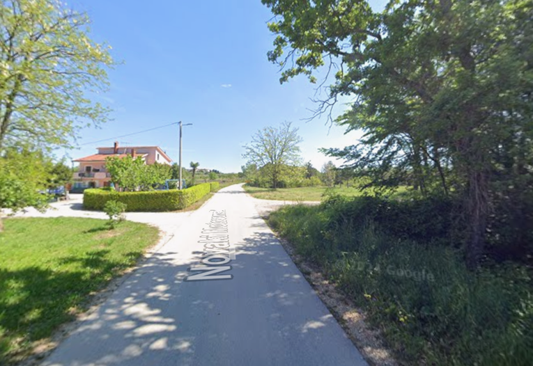 Lančani sudar kod Pazina: Teško ozlijeđen 62-godišnjak, vozač u bijegu