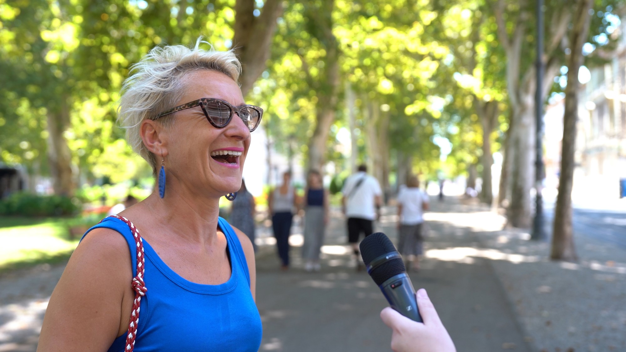 VIDEO Pitali smo prolaznike što im najviše digne tlak na putovanju. Slažete li se?