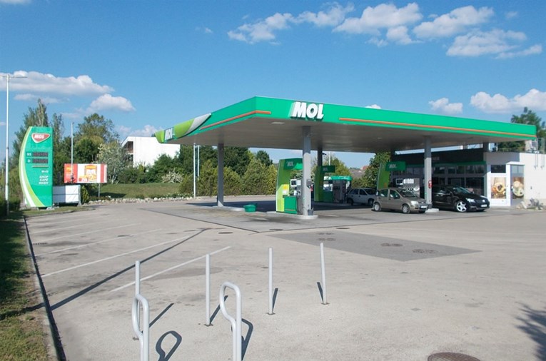 MOL kupuje udio u naftnom polju u Azerbejdžanu i u ključnom izvoznom naftovodu