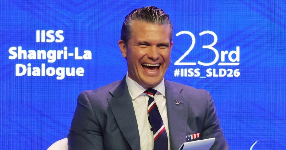Hegseth: Iran će umjesto dogovora dobiti bombe