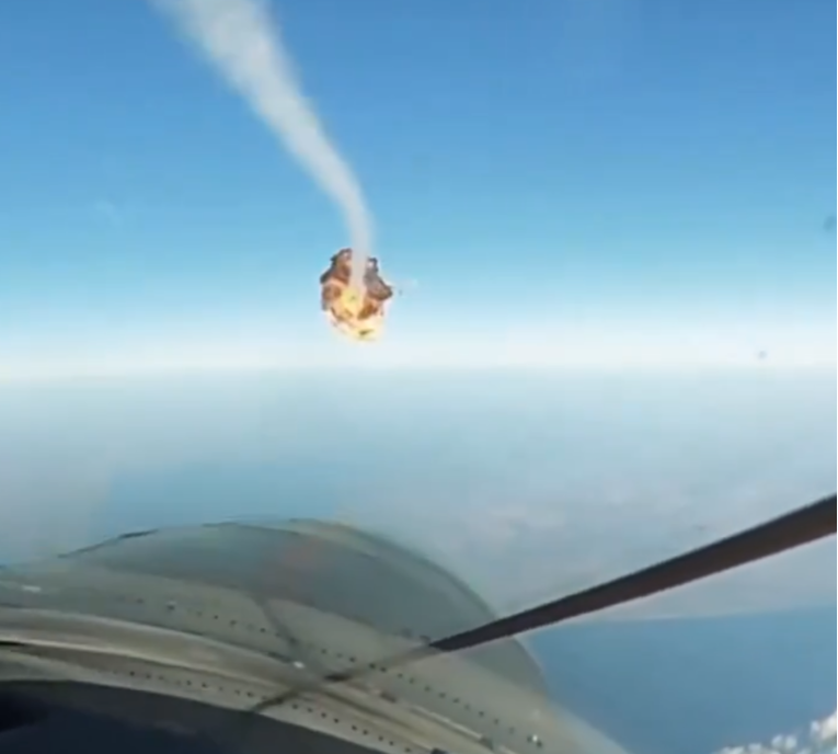 VIDEO Ukrajinski MiG srušio moćni ruski mlazni dron, pogledajte