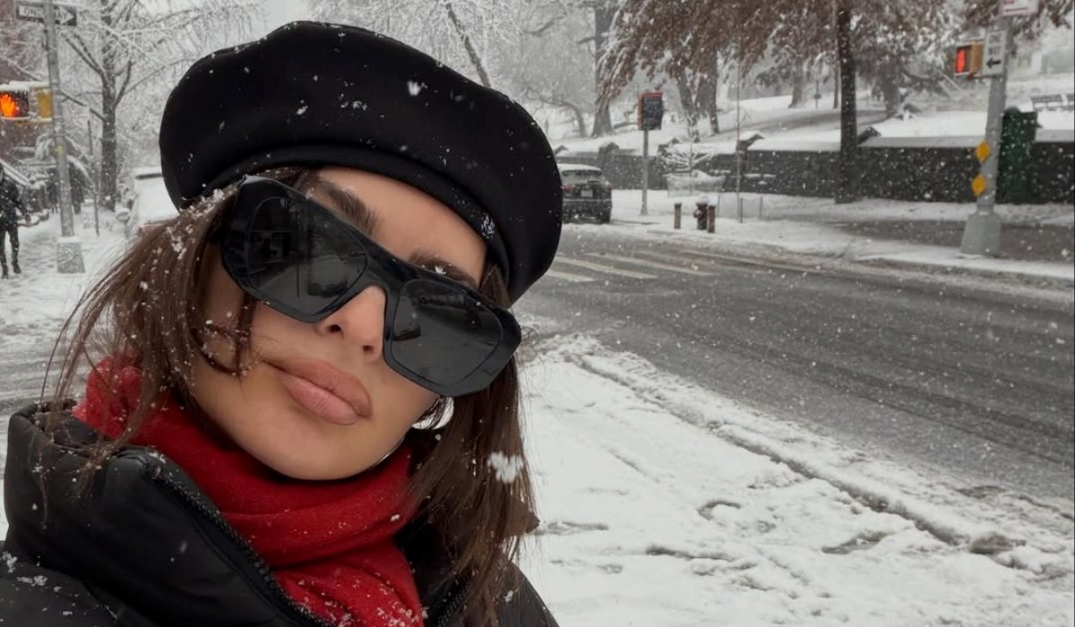 Zimski stil Emily Ratajkowski: Beretka s ukrajinskim potpisom