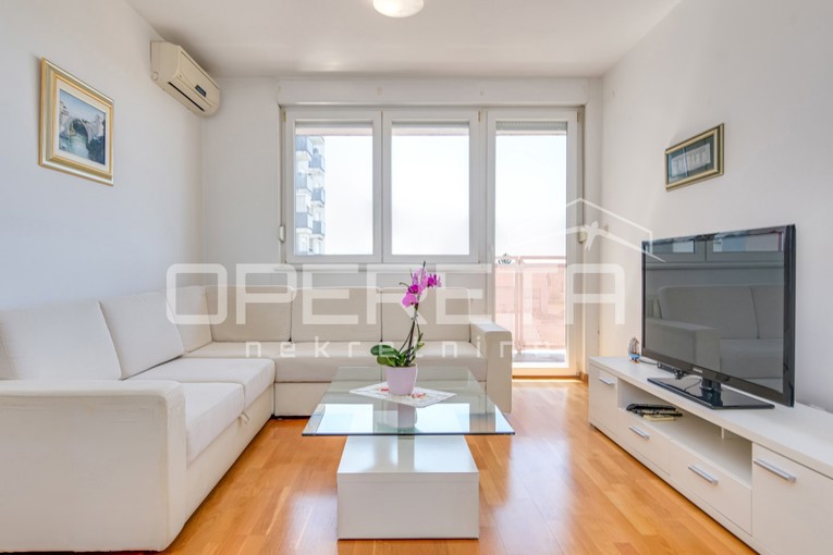 Dvosobni stan s balkonom uz Arena Centar prodaje se za 235.000 eura