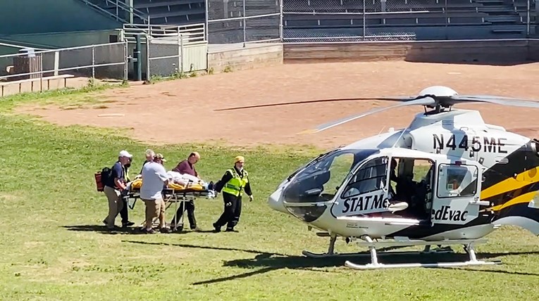 Napadač na Salmana Rushdieja optužen za pokušaj ubojstva i napad