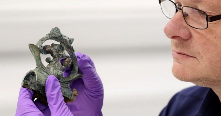 FOTO Britanski arheolozi pronašli više od 800 artefakta. "Ovo je otkriće života"