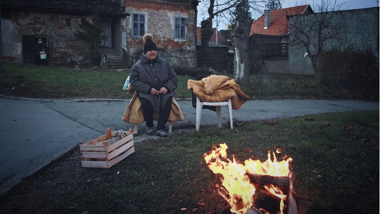 Bez struje oko 5000 ljudi u Petrinji i okolici, oko 200 u Sisku, javlja HEP