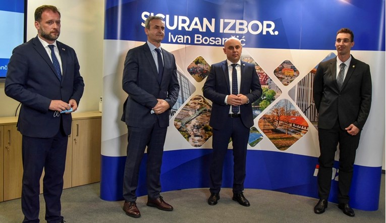 HDZ-ov gradonačelnik Vinkovaca predstavio kandidaturu za novi mandat