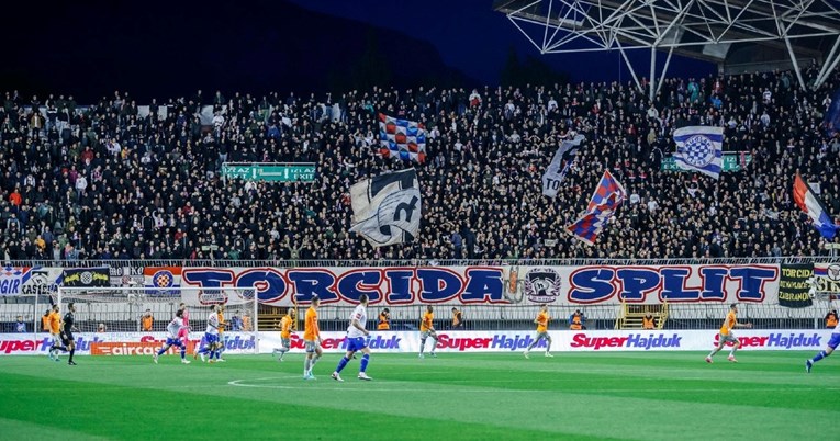 Hajduk na poluvrijeme otišao s vodstvom od 2:0. Navijači izviždali igrače