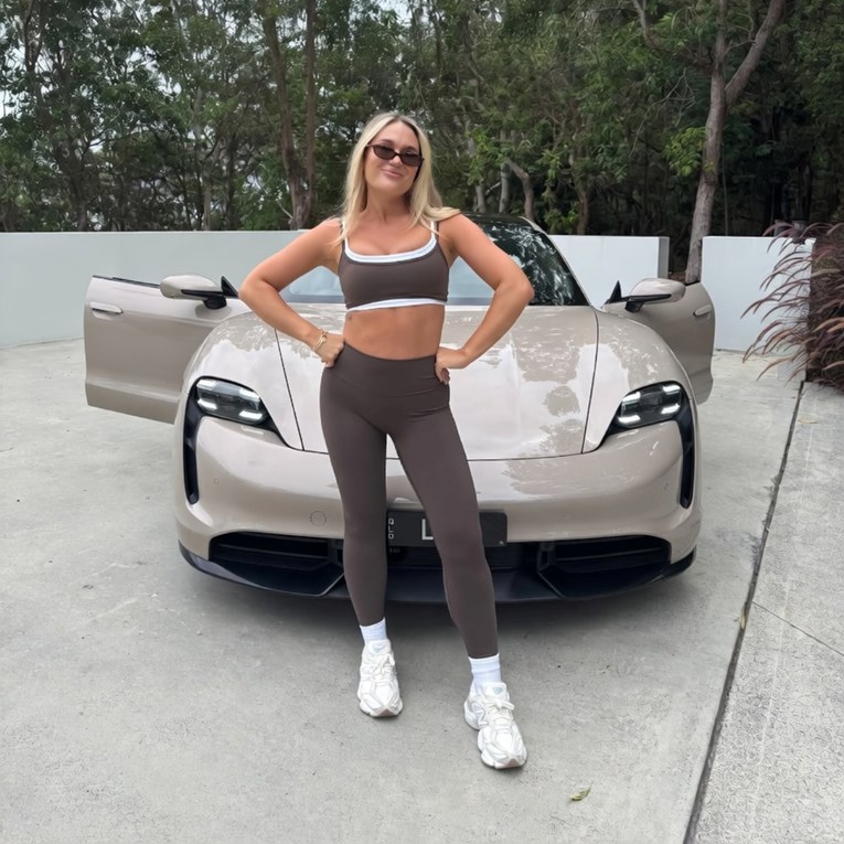 Influencerica naljutila komentarom o cijenama goriva, ljudi: "Spusti se na zemlju"