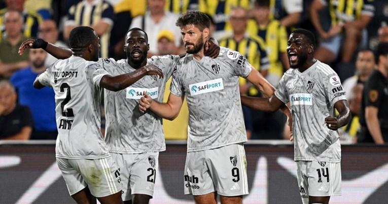 Turci: Kocaelispor je dužan Petkoviću