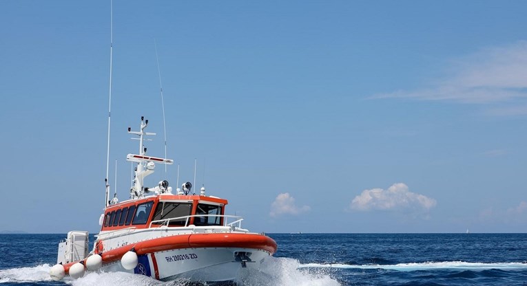 Brza brodica Hitne pomorske medicinske službe stigla i u Supetar