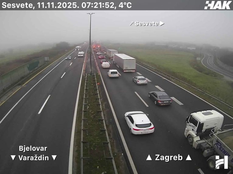 Na A4 u smjeru Zagreba kolona od četiri kilometra, pas na autocesti kod Varaždina