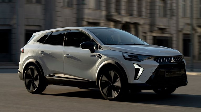 Mitsubishi nas više ne može iznenaditi. Opet su iskopirali Renault