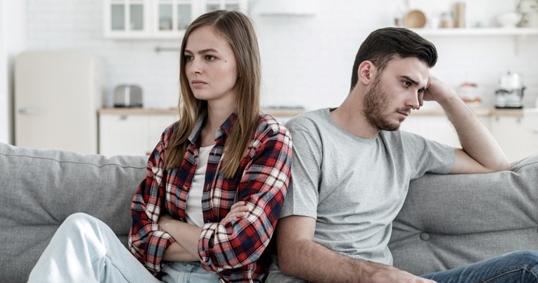 Psiholog: Ako na početku veze primijetite dva znaka, nemojte ih ignorirati