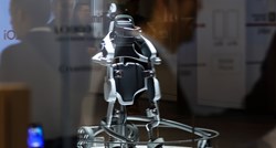 Paralizirani Francuz prohodao zahvaljujući robotskom odijelu